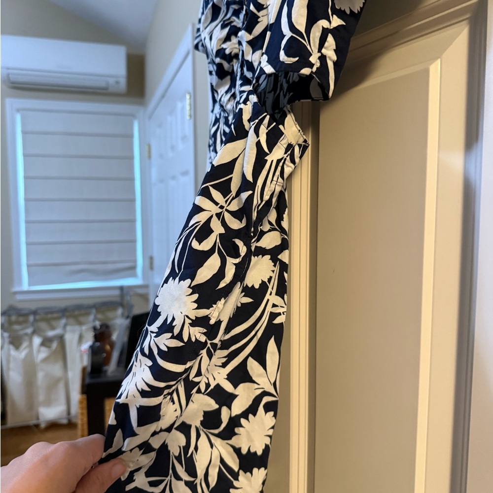 Old Navy Navy Blue & White floral A-line cutout midi dress - Picture 4 of 8